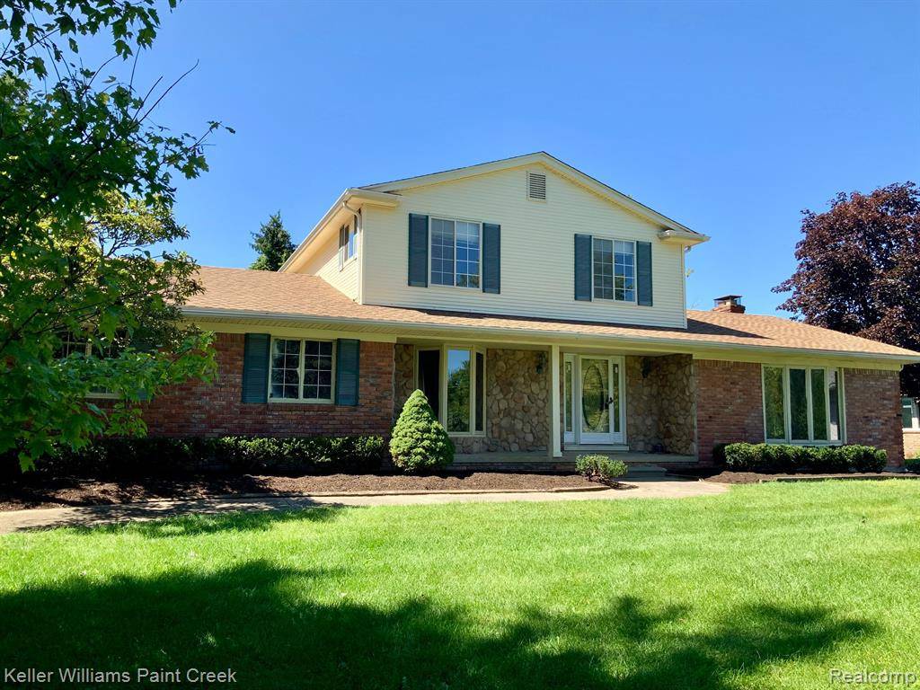 Commerce Twp, MI 48382,4851 WINEWOOD Lane