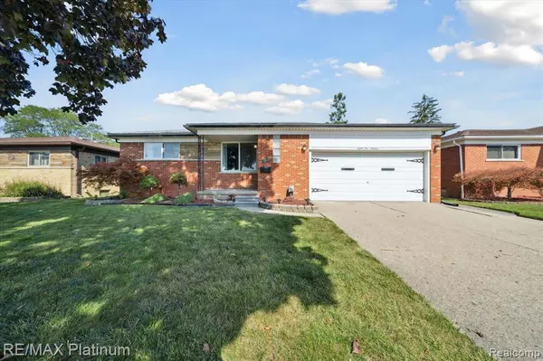 Center Line, MI 48015,8519 MCKINLEY