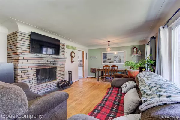 Utica, MI 48317,45230 GRANT Park