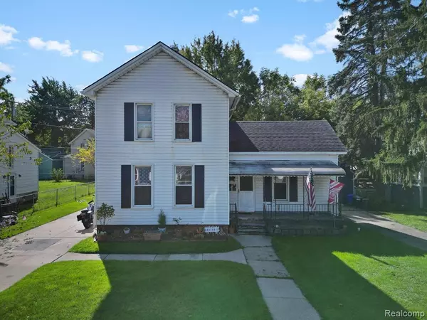 35 HUBBARD Street, Mount Clemens, MI 48043