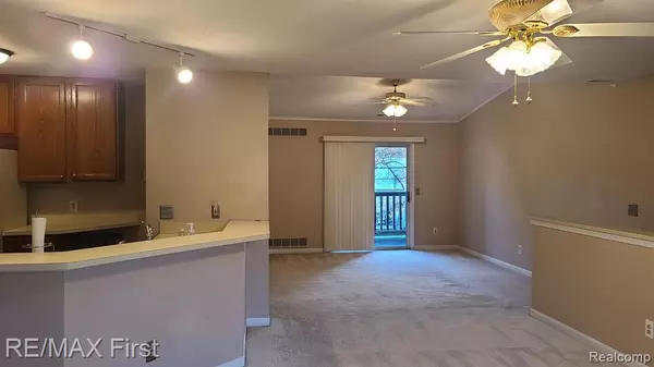 Mount Clemens, MI 48043,65 ROSEBUD Lane