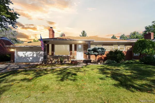 20843 LAKELAND Street, Saint Clair Shores, MI 48081
