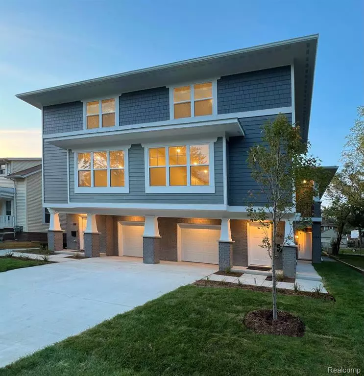 Ferndale, MI 48220,397 E BRECKENRIDGE UNIT 102 Street