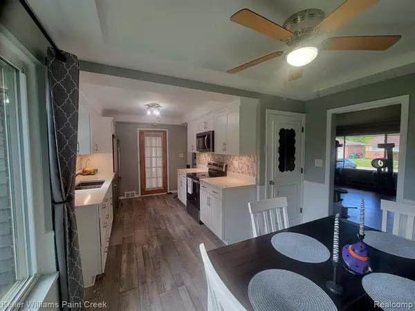 Center Line, MI 48015,8634 DALE