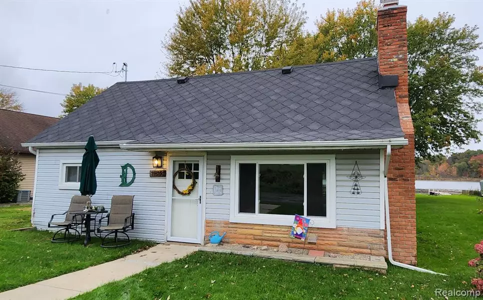 11535 KOTH Drive, Linden, MI 48451