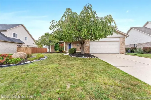 Rockwood, MI,32204 GROAT Boulevard