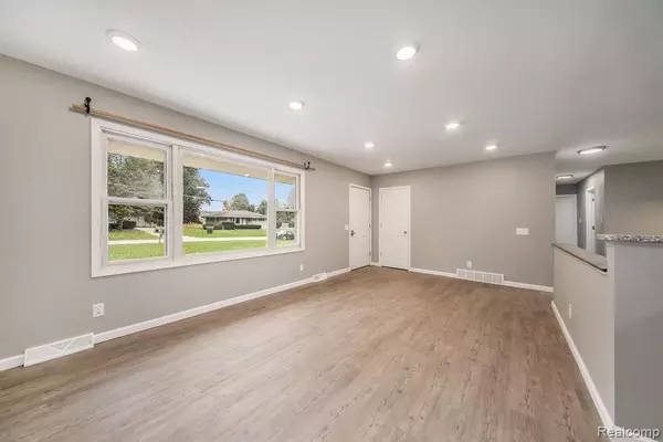 Jackson, MI 49201,3732 LUELLA Street