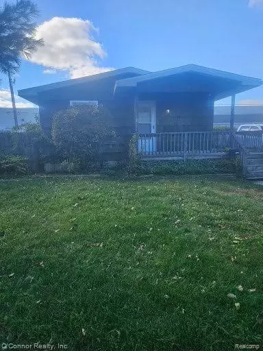1427 23RD Street, Port Huron, MI 48060