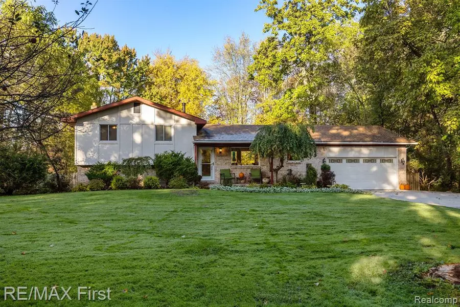 76055 Van Dyke Road, Romeo, MI 48065