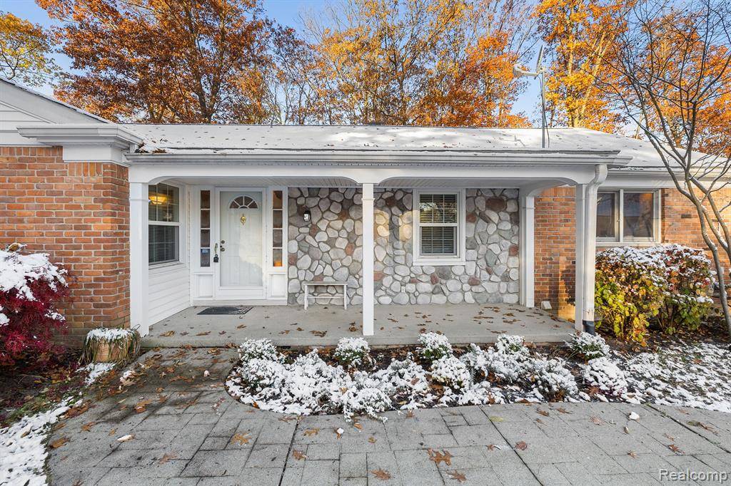 Bloomfield Hills, MI 48302,1732 BLAIR HOUSE