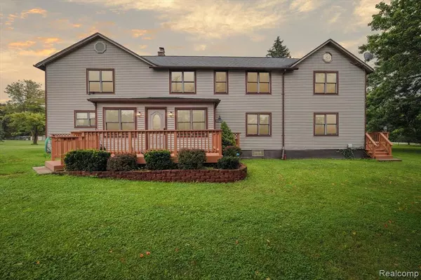 11431 HEGEL Road, Goodrich Vlg, MI