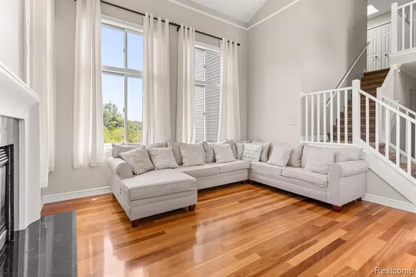 Ypsilanti, MI 48197,7764 PIETRASIUK