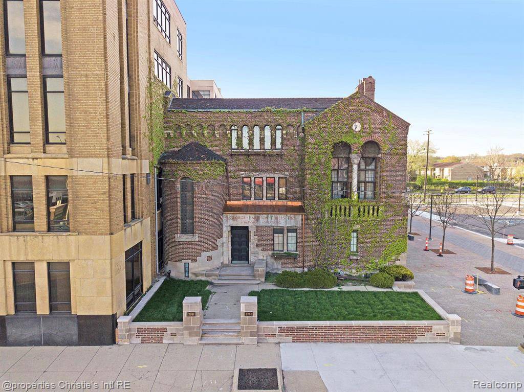 Detroit, MI 48207,2761 E JEFFERSON Avenue