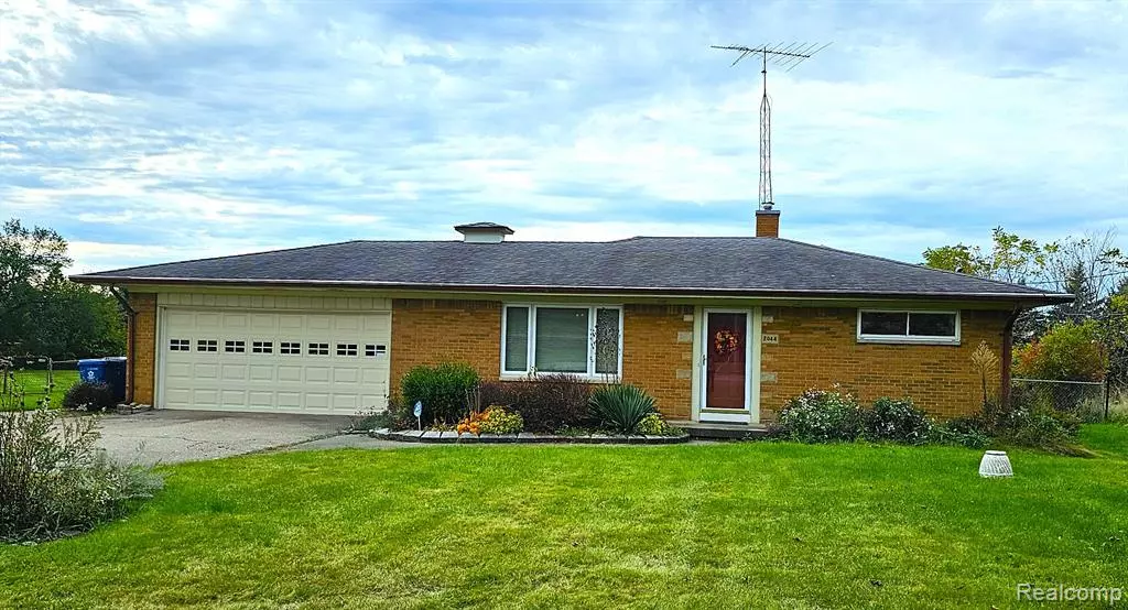 2044 S Elms Road, Swartz Creek, MI 48473