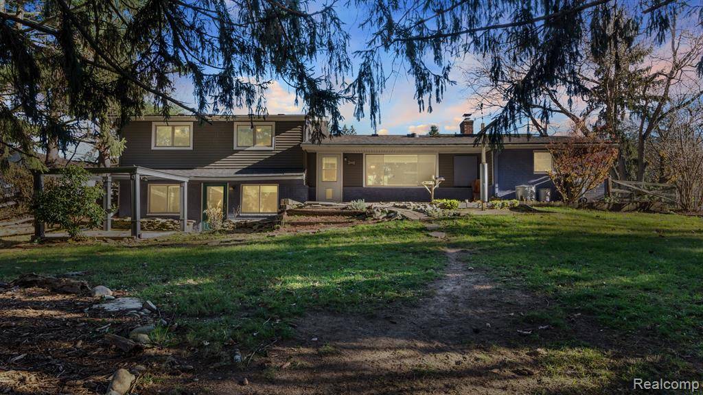 6540 W HURON RIVER Drive, Dexter, MI 48130