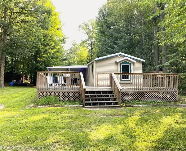 8726 W SHIRLEY Drive, Mears, MI 49436