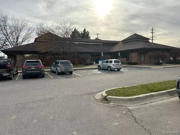 Burton, MI 48509,1513 S CENTER Road