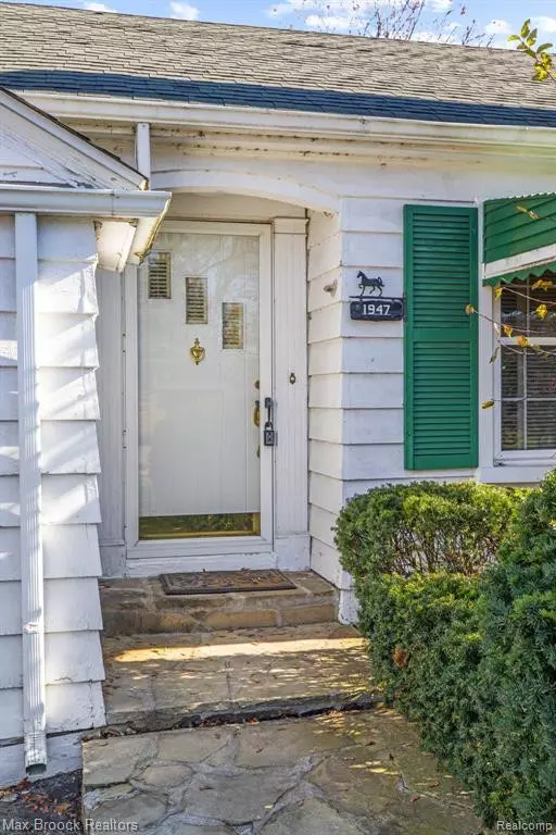 Sylvan Lake, MI 48320,1947 WOODLAND Avenue