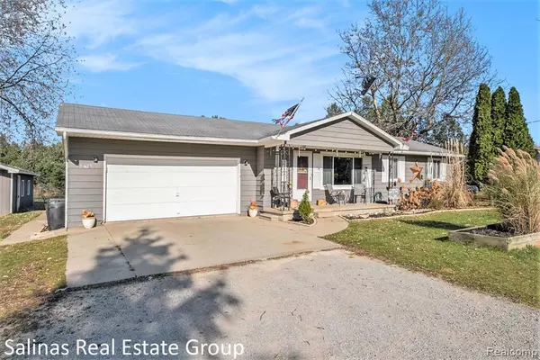 Columbiaville, MI 48421,12429 MOUNT MORRIS Road