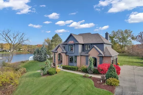 Davisburg, MI 48350,9888 King Road