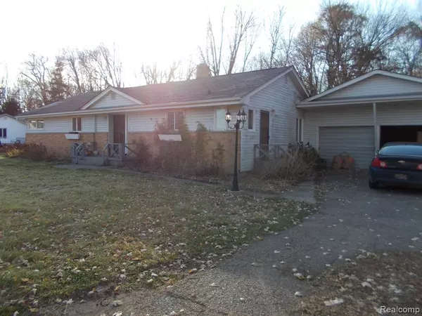 Almont, MI 48003,3220 VAN DYKE Road