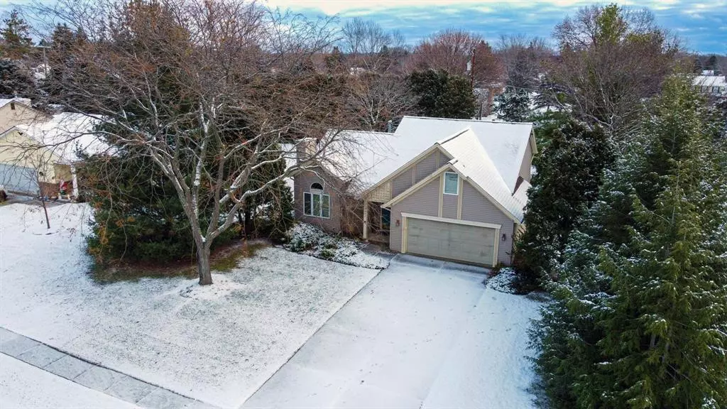 5047 JUNE Drive, Almont, MI 48003