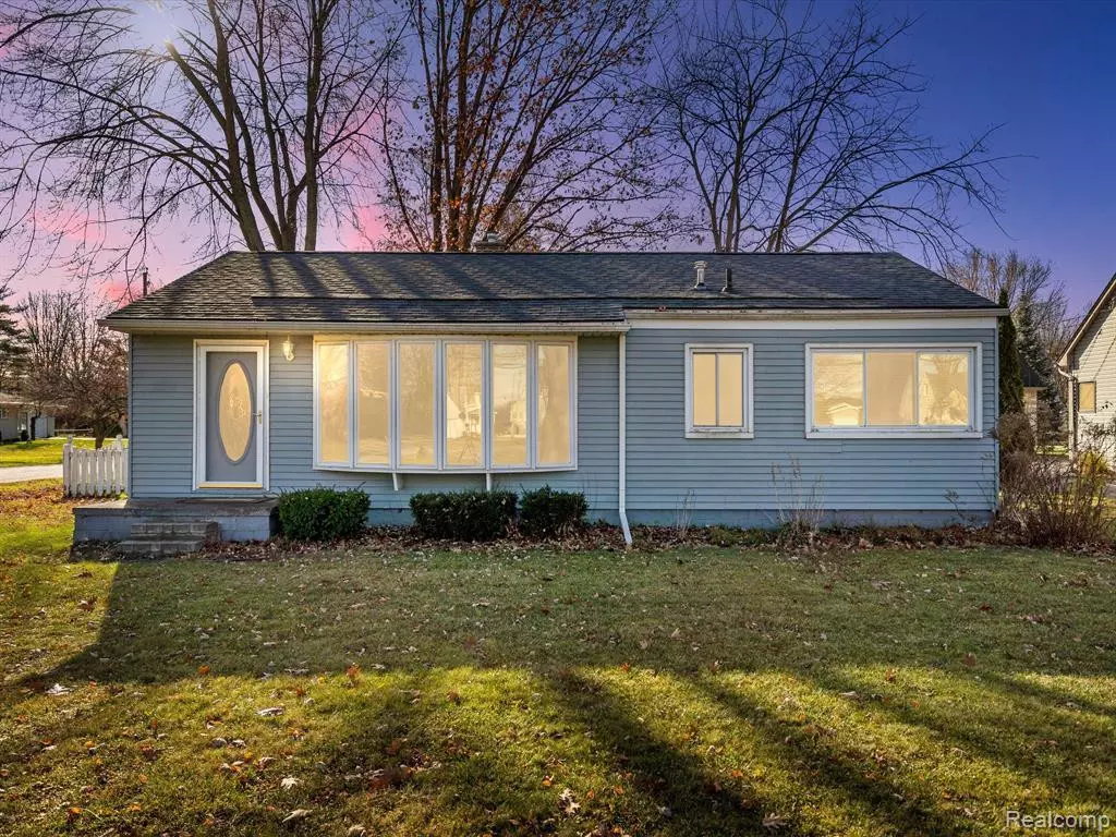 Harrison Township, MI,26784 S RIVER Road