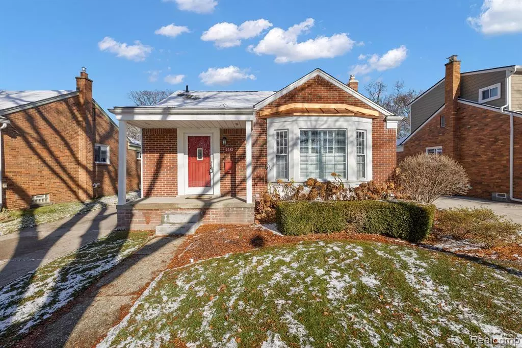 Birmingham, MI 48009,1581 CHELTENHAM Road