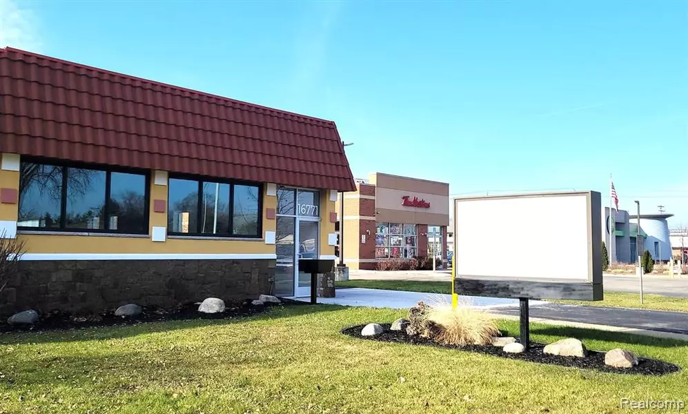 16771 MIDDLEBELT Road, Livonia, MI 48154