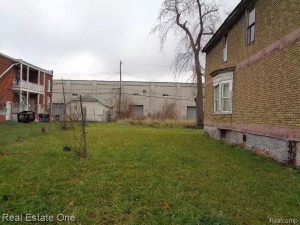 Detroit, MI 48202,568 E BETHUNE Street