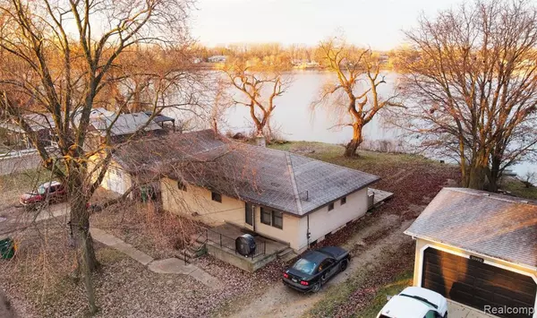 36006 RUTH Street, Rockwood, MI