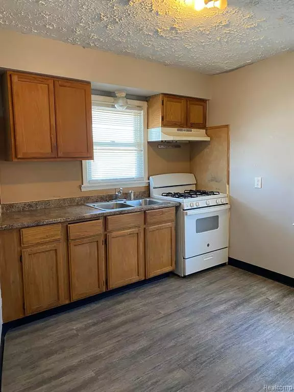 Pontiac, MI 48342,432 RAEBURN Street