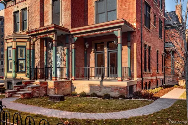 Detroit, MI 48201,229 EDMUND