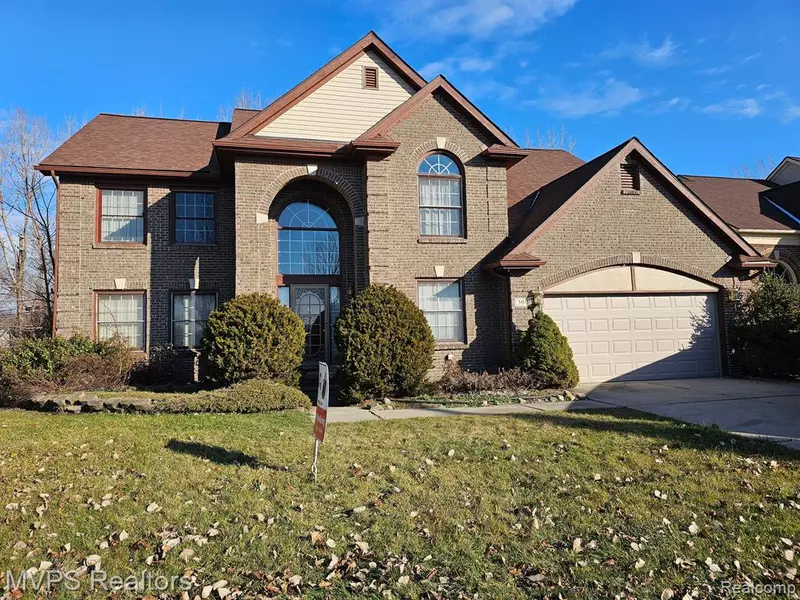 500 CLAIRPOINTE WOODS Drive, Detroit, MI 48215