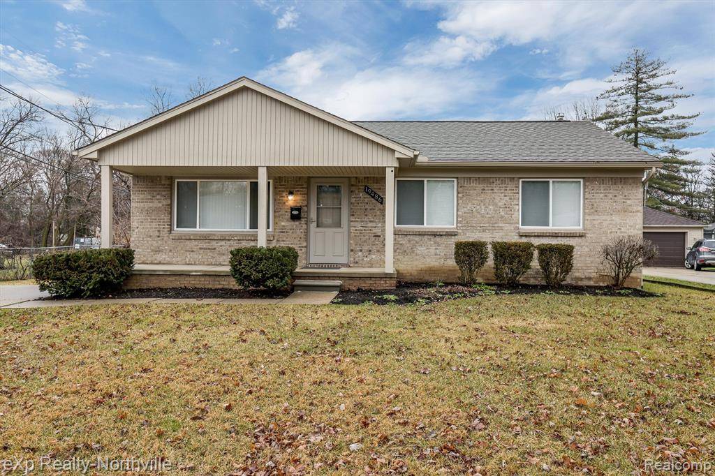 19486 Denby Street, Redford, MI 48240