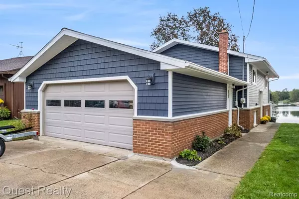 Davisburg, MI 48350,10048 KING Road