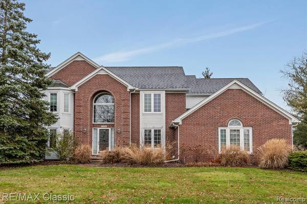 37026 ASPEN Drive, Farmington Hills, MI 48335