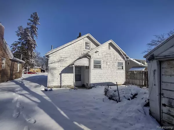 Lansing, MI 48910,562 TISDALE Avenue