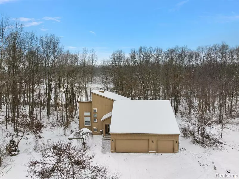 5495 ORMOND Road, Davisburg, MI 48350
