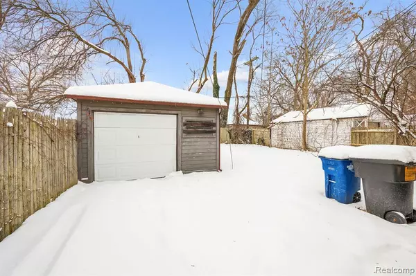 Detroit, MI 48221,20445 SHEFFIELD Road