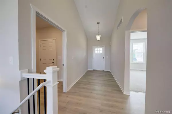 Howell, MI 48843,549 BIRKDALE Drive