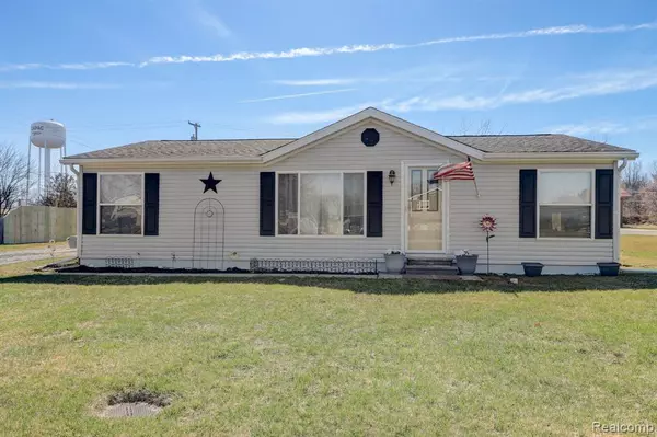 Capac, MI 48014,526 W MILL Street