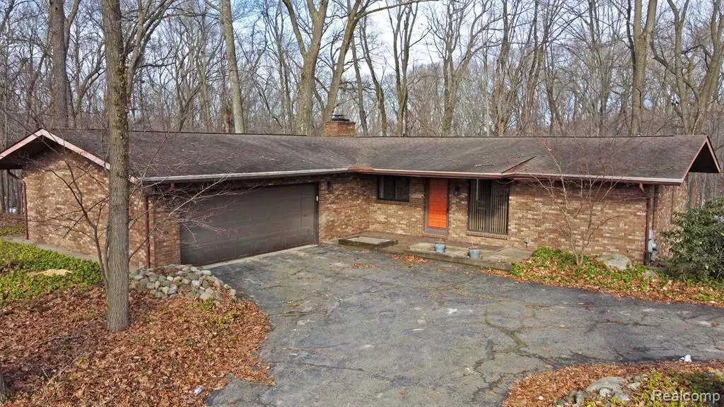 Ortonville, MI 48462,1350 OAKBROOK Drive