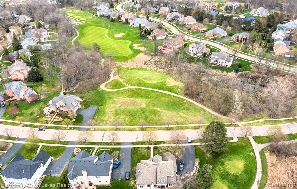 Grand Blanc, MI 48439,125 Woodfield Parkway