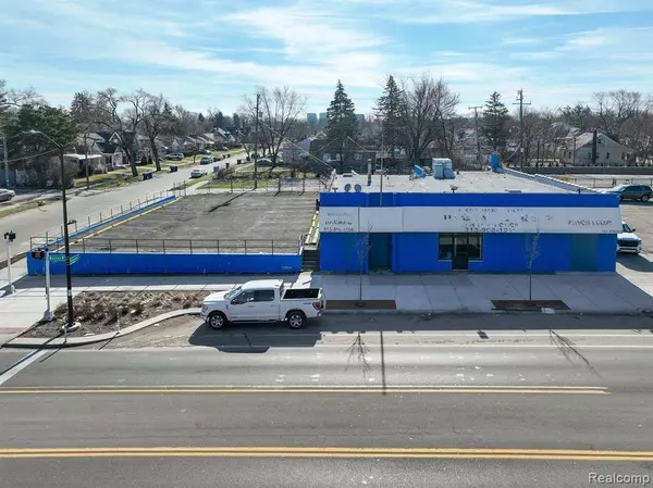 Detroit, MI 48228,16921 W WARREN Avenue