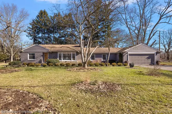 Beverly Hills, MI 48025,32630 EVERGREEN Road