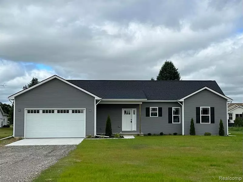 6055 Andrea Lane, North Branch, MI 48461