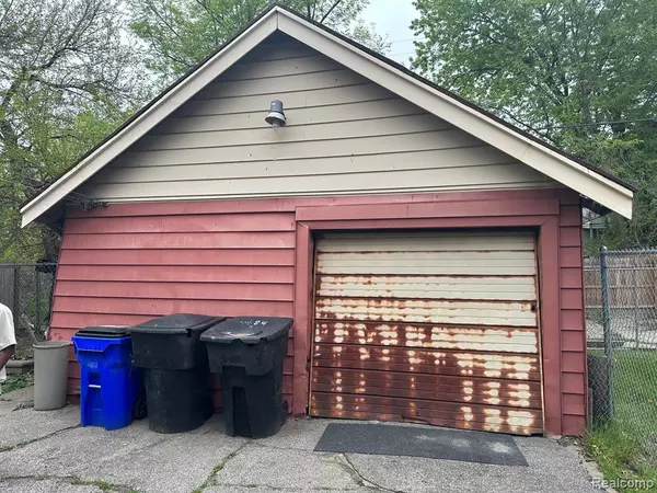 Detroit, MI 48214,4484 BURNS Street