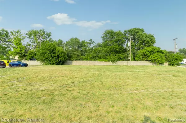 Roseville, MI 48066,29030 UTICA Road