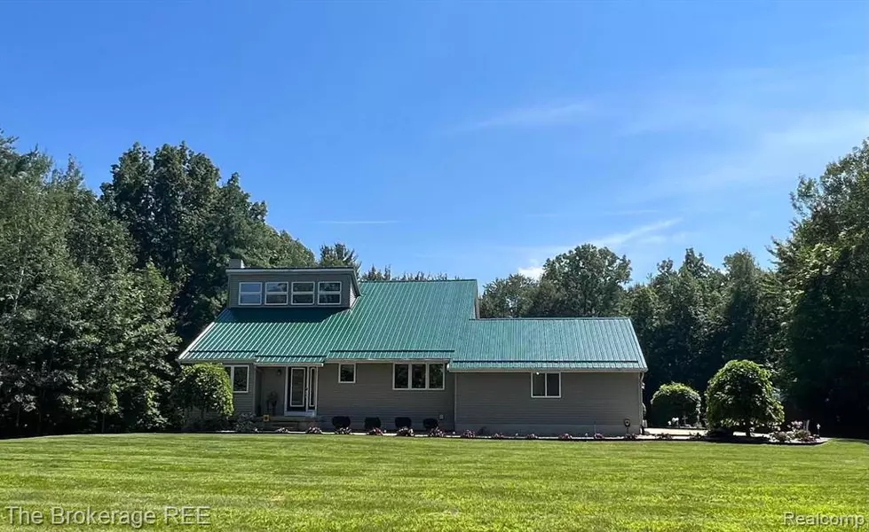 8500 Farrand Road, Otisville, MI 48463